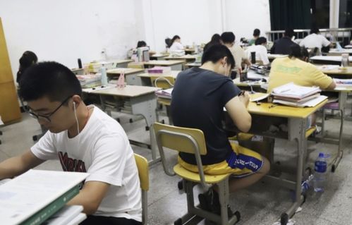 研究生到底多燒錢？普通家庭的學生看完花銷后，多半想放棄了